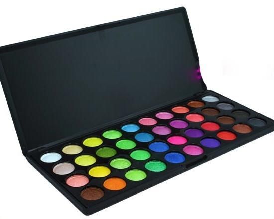 Paleta de sombra com 40 cores